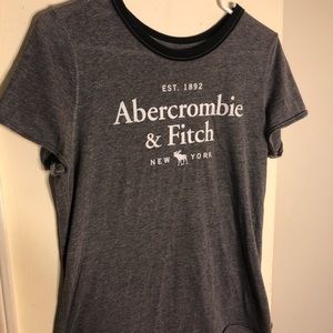 Abercrombie & Fitch T-shirt